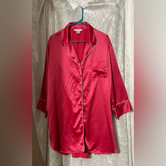 Size L, hot pink nightshirt, Natori Private Luxuries, 100% polyester - Picture 1 of 2